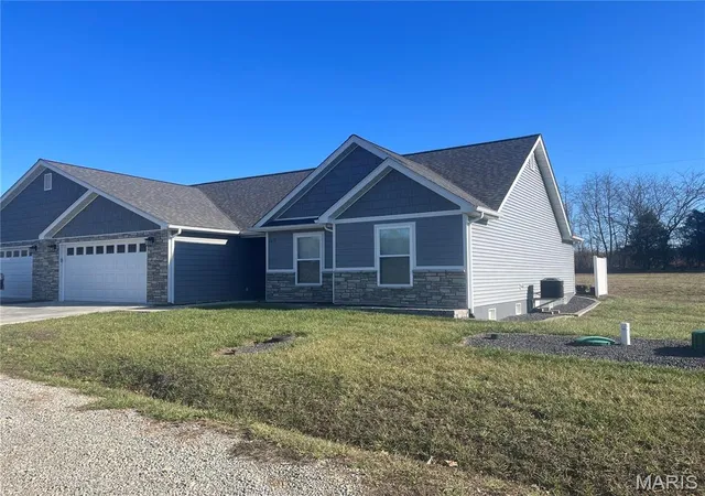 Homes for sale in Fredericktown, MO | 7 Ivy Lane, Fredericktown, MO 63645 | MLS# MIS26037968