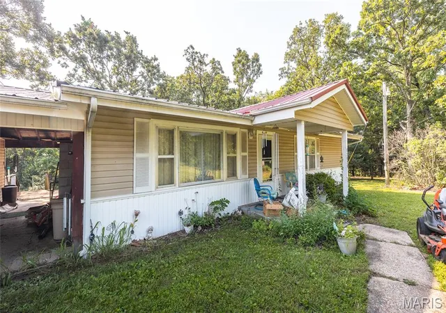 17th image of 12020 Hwy 17, Crocker, MO 65452 | MLS# MIS26037986