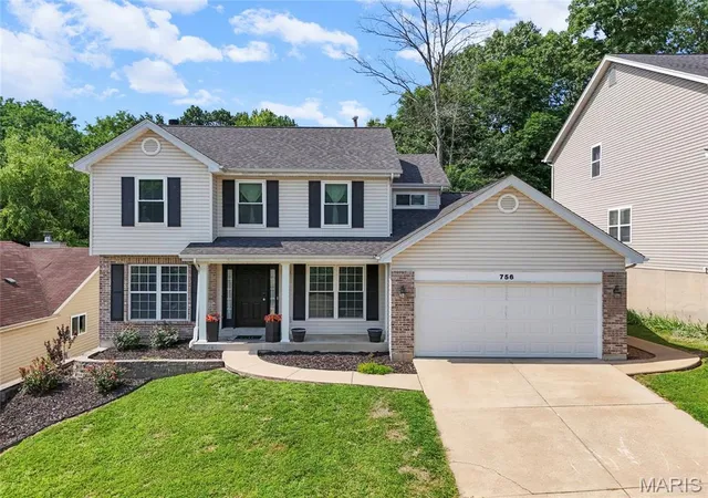 Homes for sale in Fenton, MO | 756 Shadow Pine Dr, Fenton, MO 63026 | MLS# MIS26038021