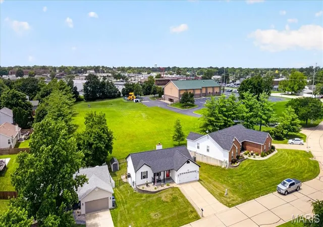 36th image of 819 Glenhaven Dr, O Fallon, MO 63366 | MLS# MIS26038028