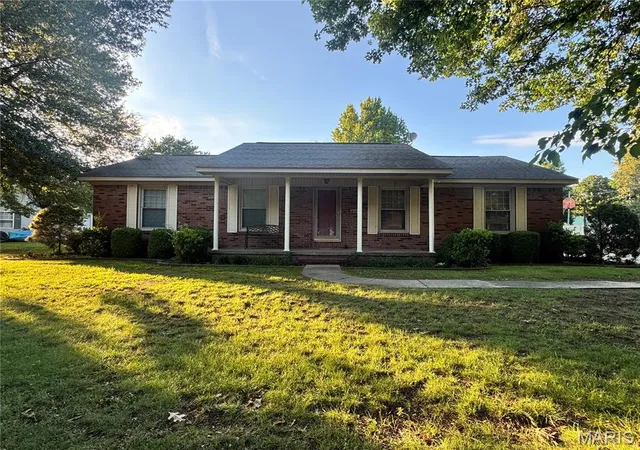 Homes for sale in New Madrid, MO | 195 Saint Thomas, New Madrid, MO 63869 | MLS# MIS26038055