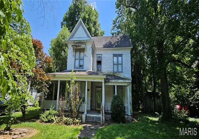 2nd image of 305 Cypress St, Charleston, MO 63834 | MLS# MIS26038065