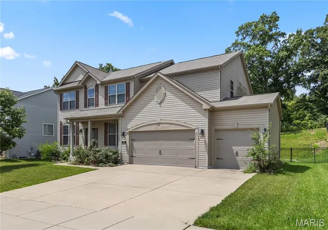 2nd image of 192 Shortleaf Pine Dr, Saint Charles, MO 63304 | MLS# MIS26038093