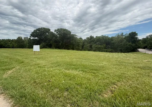 1st image of 1000 N Mount Auburn (lot A) Rd, Cape Girardeau, MO 63701 | MLS# MIS26038105