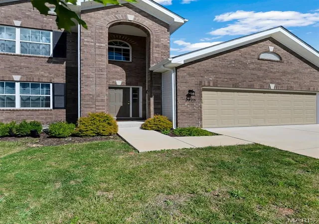 Homes for sale in Fenton, MO | 2775 Winding Valley Dr, Fenton, MO 63026 | MLS# MIS26038114