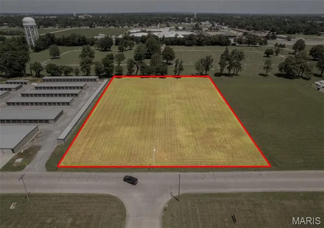 1st image of 1168 Stallcup Dr, Sikeston, MO 63801 | MLS# MIS26038115
