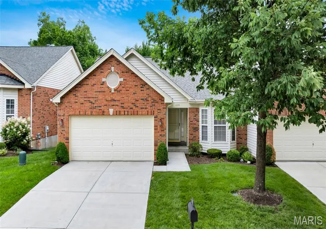 5th image of 1335 Kensington Way Dr, Ellisville, MO 63011 | MLS# MIS26038163