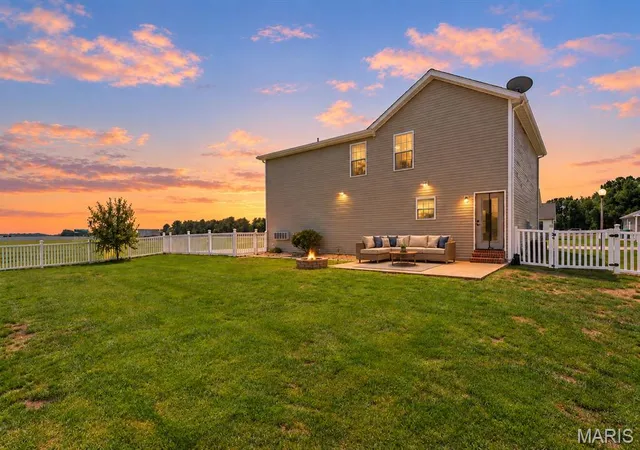 Photo 2 of Single family home for sale at 10009 Patriot Dr, Breese, IL 62230 | MLS# MIS26038177 | Listing updated on 2026-10-07