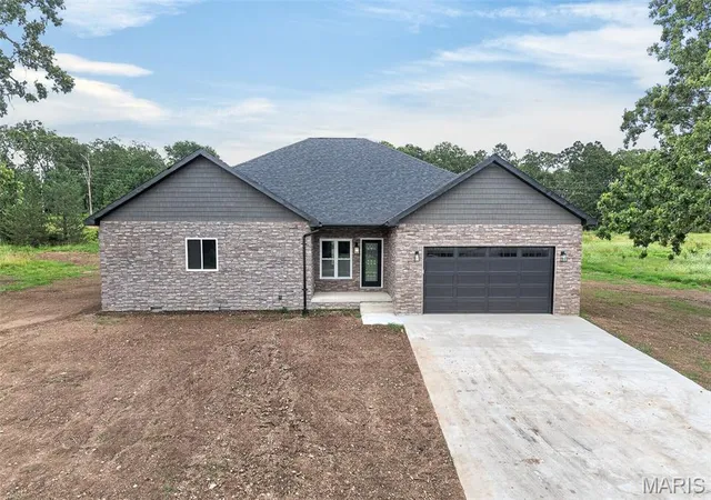 Photo 1 of Single family home for sale at 26780 Ontario Dr, Lebanon, MO 65536 | MLS# MIS26038182 | Listing updated on 2026-09-12