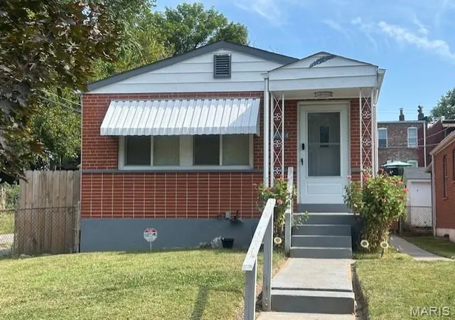 1st image of 3814 Illinois Ave, Saint Louis, MO 63118 | MLS# MIS26038195