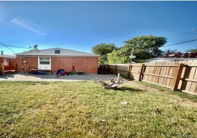 2nd image of 3814 Illinois Ave, Saint Louis, MO 63118 | MLS# MIS26038195