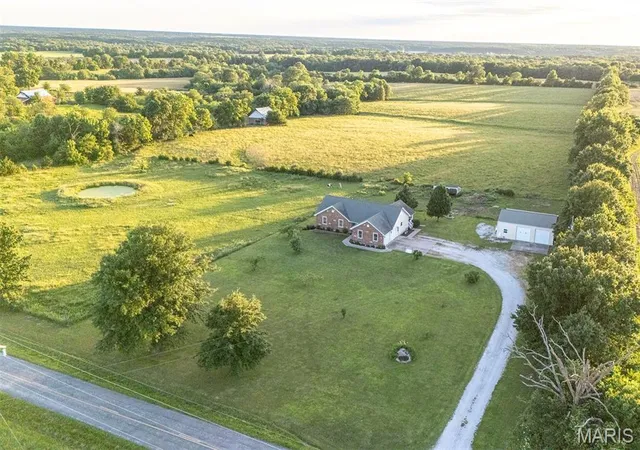 Homes for sale in Perry, MO | 16759 Route E, Perry, MO 63462 | MLS# MIS26038217