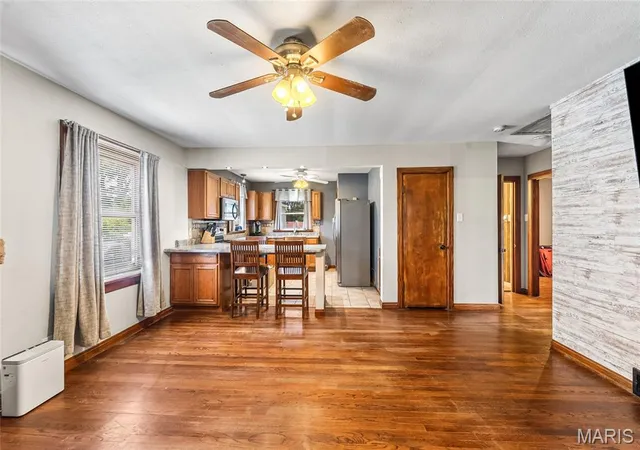 Homes for sale in Belleville, IL | 325 S 52nd St, Belleville, IL 62226 | MLS# MIS26038221