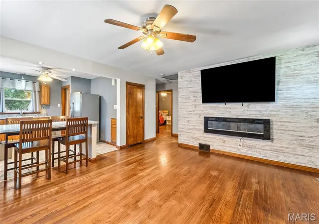 Homes for sale in Belleville, IL | 325 S 52Nd St, Belleville, IL 62226 | MLS# MIS26038221