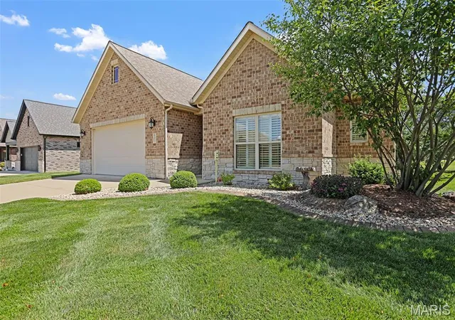 Photo 2 of House for sale at 107 Knights Bridge Ln, Edwardsville, IL 62025 | MLS# MIS26038243 | Listing updated on 2026-08-24