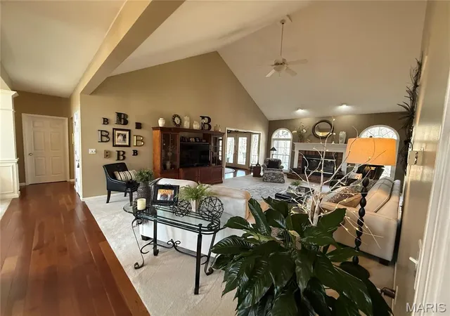 Homes for sale in Godfrey, IL | 1722 Seminole Ln, Godfrey, IL 62035 | MLS# MIS26038270