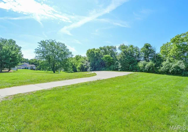 Homes for sale in Swansea, IL | 4092 Redcastle Pl, Swansea, IL 62226 | MLS# MIS26038277