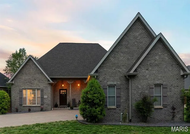 Photo 3 of Single family home for sale at 6132 Cardrona Dr, Cape Girardeau, MO 63701 | MLS# MIS26038292 | Listing updated on 2026-09-21