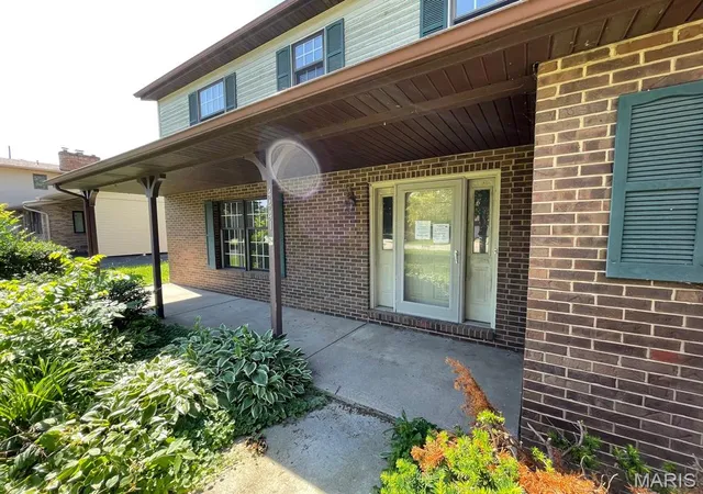 2nd image of 4441 Old Caseyville Rd, Belleville, IL 62223 | MLS# MIS26038308