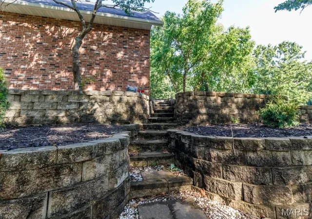 42nd image of 19261 Green Valley Ln, Lebanon, MO 65536 | MLS# MIS26038317