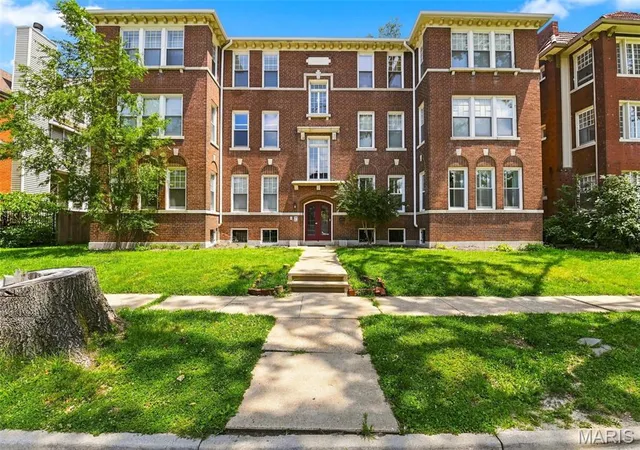 Photo 1 of Condo for sale at 5885 Nina Pl #2E, Saint Louis, MO 63112 | MLS# MIS26038332 | Listing updated on 2026-08-22