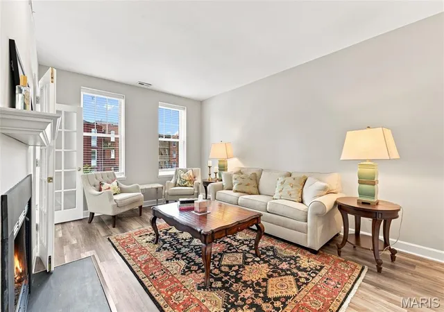 Photo 2 of Condo for sale at 5885 Nina Pl #2E, Saint Louis, MO 63112 | MLS# MIS26038332 | Listing updated on 2026-08-22