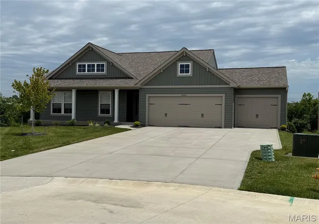 Homes for sale in Troy, MO | 2040 Central Park Dr Dr, Troy, MO 63379 | MLS# MIS26038336