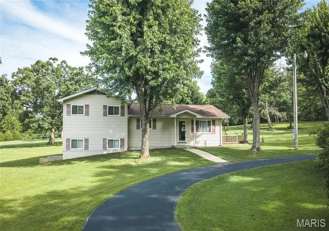 1st image of 22900 State Route P, Saint James, MO 65559 | MLS# MIS26038340