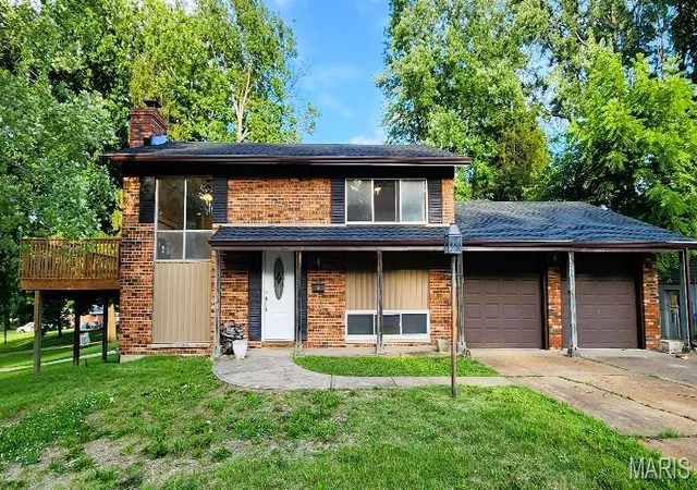 Homes for sale in Hazelwood, MO | 5388 Ville Maria Ln, Hazelwood, MO 63042 | MLS# MIS26038348