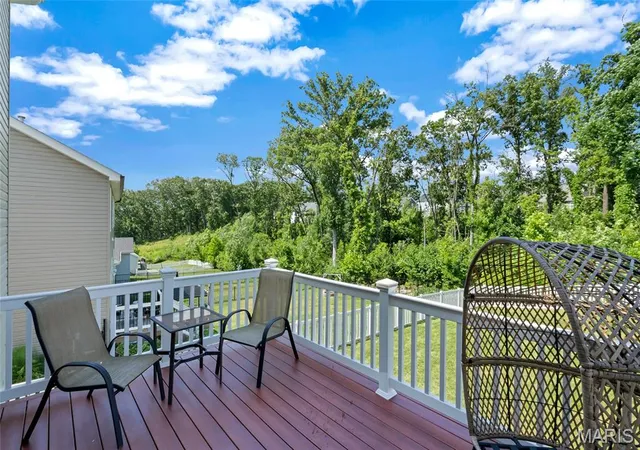 Photo 2 of Sale Pending at 425 Dusty Brook Dr, O Fallon, MO 63366 | MLS# MIS26038352 | Listing updated on 2026-09-04