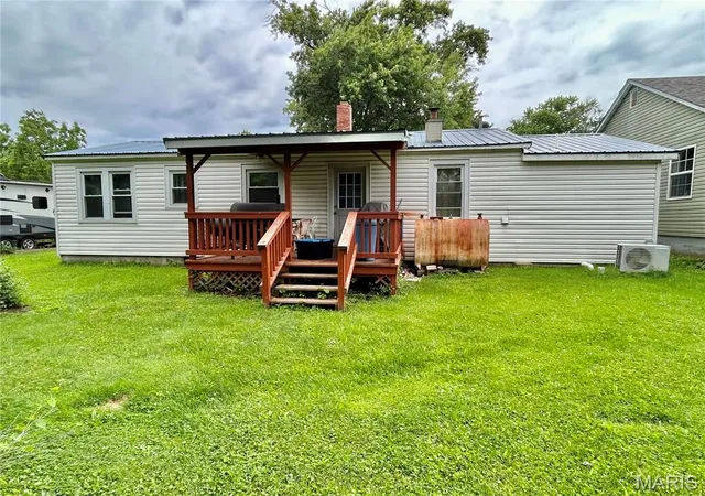 Homes for sale in Salem, MO | 905 E 1St St, Salem, MO 65560 | MLS# MIS26038356