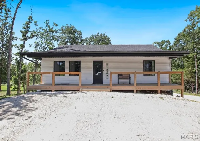 Homes for sale in Owensville, MO | 1557 Villa Vista Dr, Owensville, MO 65066 | MLS# MIS26038357