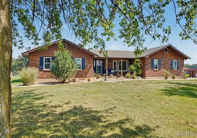 Photo 1 of Sale Pending at 10673 Christina Dr, Wright City, MO 63390 | MLS# MIS26038362 | Listing updated on 2026-09-16
