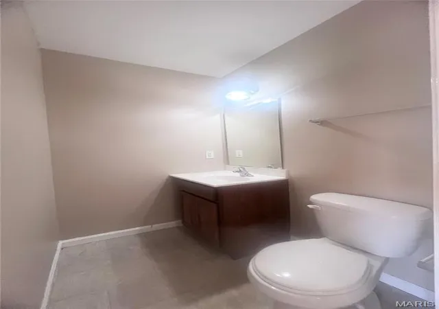 Photo 4 of Townhouse for sale at 11 Cabanne Townhome Dr, St Louis, MO 63112 | MLS# MIS26038366 | Listing updated on 2026-08-31