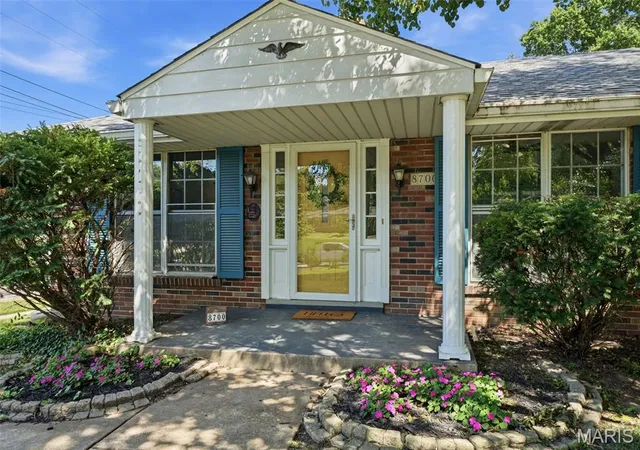 Homes for sale in Unincorporated, MO | 8700 S Laclede Station Rd, Unincorporated, MO 63123 | MLS# MIS26038371