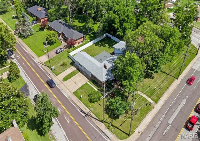 Homes for sale in Unincorporated, MO | 8700 S Laclede Station Rd, Unincorporated, MO 63123 | MLS# MIS26038371