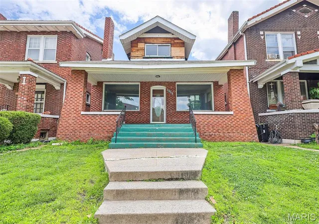 Photo 1 of Single family home for sale at 5806 Degiverville Ave, St Louis, MO 63112 | MLS# MIS26038374 | Listing updated on 2026-08-08