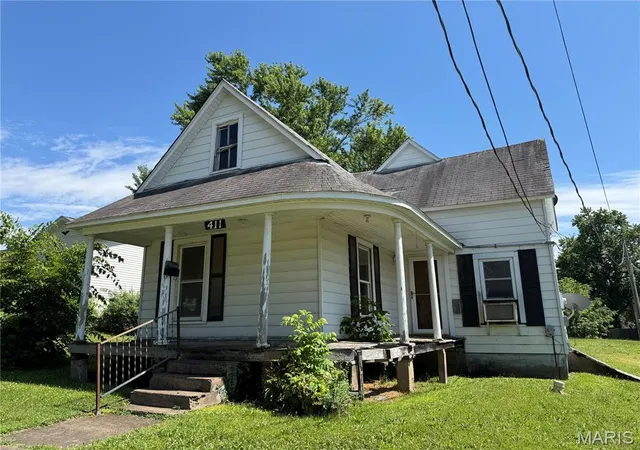 Homes for sale in Fredericktown, MO | 411 E Marvin, Fredericktown, MO 63645 | MLS# MIS26038388