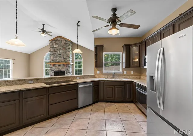 4th image of 15774 Cox Rd, Wright City, MO 63390 | MLS# MIS26038390