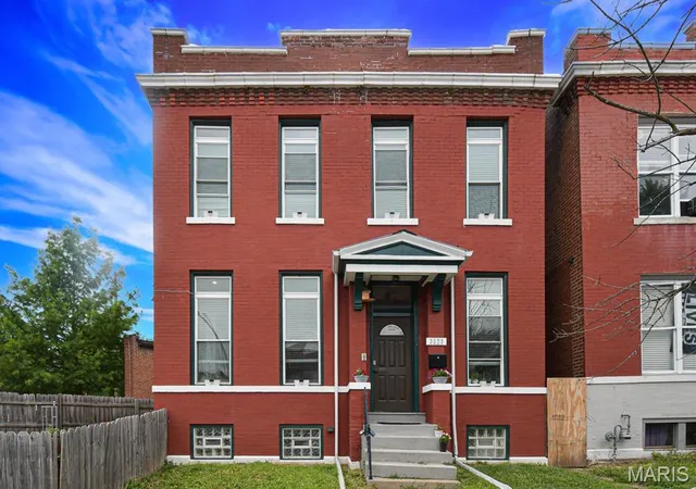 Photo 2 of Single family home for sale at 3223 Utah St, Saint Louis, MO 63118 | MLS# MIS26038394 | Listing updated on 2026-10-11