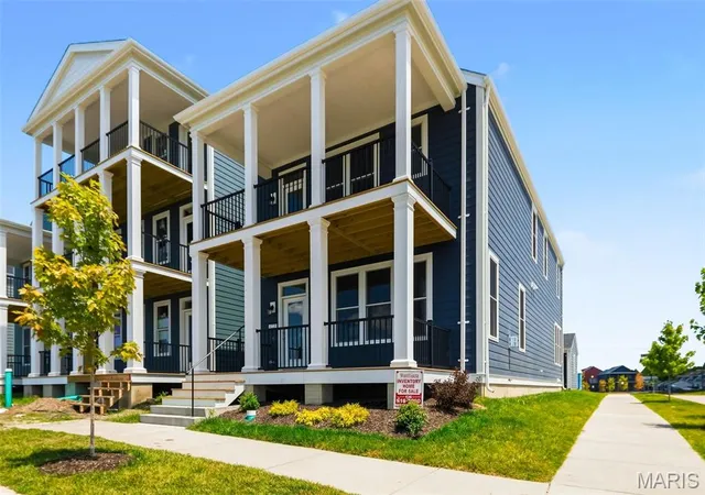 4th image of 4220 Marais Temps Clair Dr, St Charles, MO 63301 | MLS# MIS26038398