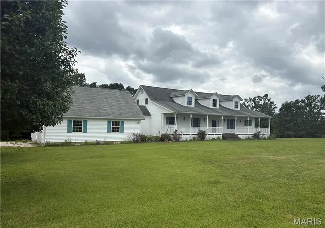 Homes for sale in Boss, MO | 23458 E Hwy 32, Boss, MO 65440 | MLS# MIS26038416
