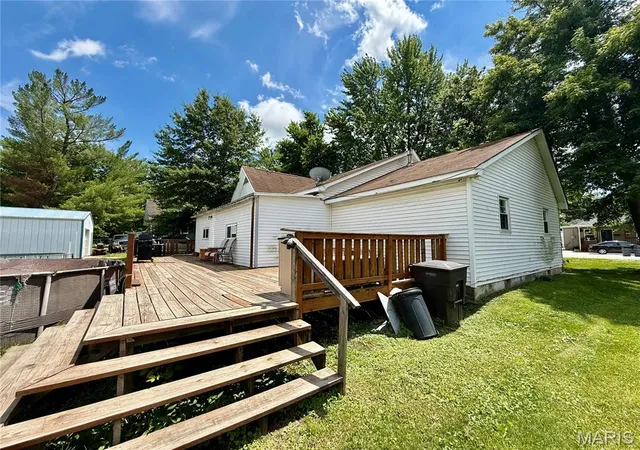 Homes for sale in Wellsville, MO | 307 E Water St, Wellsville, MO 63384 | MLS# MIS26038418