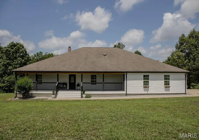 Homes for sale in Doniphan, MO | 106 Sunfish Ln, Doniphan, MO 63935 | MLS# MIS26038430