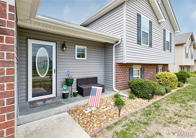 Homes for sale in Wentzville, MO | 437 Prairie Creek Dr, Wentzville, MO 63385 | MLS# MIS26038433