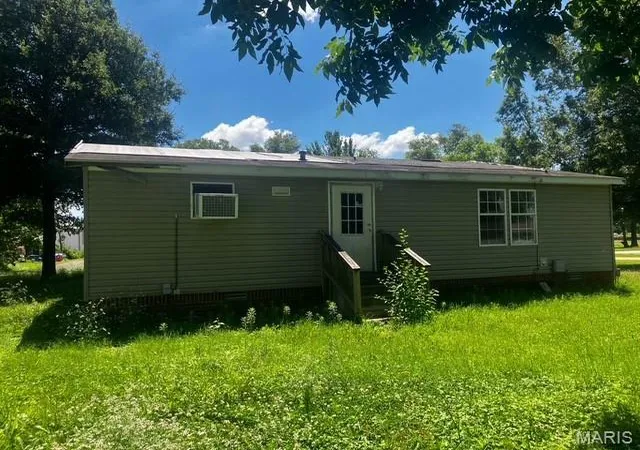 Homes for sale in Gideon, MO | 600 S Walker (aka 508 S Walker), Gideon, MO 63848 | MLS# MIS26038440