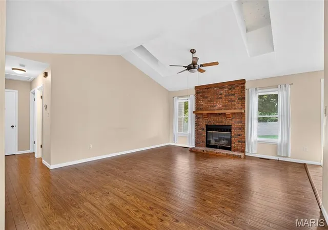 4th image of 1201 Summerwood Dr, Saint Peters, MO 63376 | MLS# MIS26038444