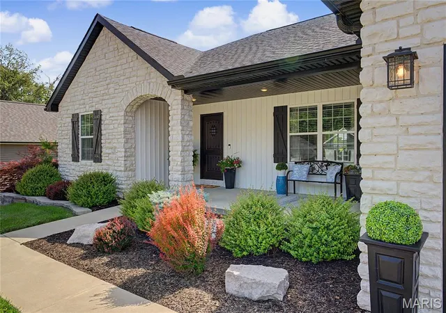 Photo 3 of Single family home for sale at 968 Lochinvar Ln, Cape Girardeau, MO 63701 | MLS# MIS26038448 | Listing updated on 2026-08-03