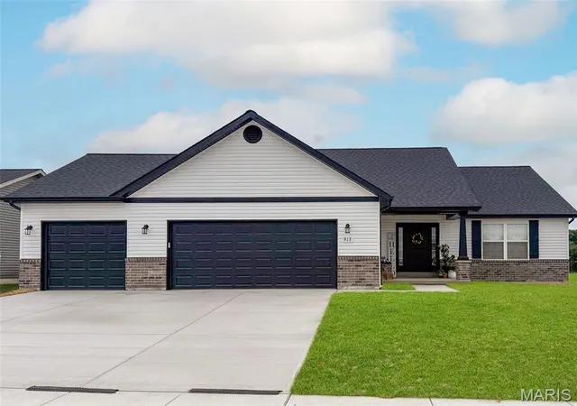 Homes for sale in Eolia, MO | 306 Timberline Ct Lot 1- Tbb, Eolia, MO 63344 | MLS# MIS26038502