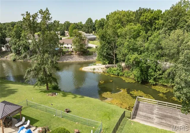 Homes for sale in Brighton, IL | 24 Islander Dr, Brighton, IL 62012 | MLS# MIS26038507